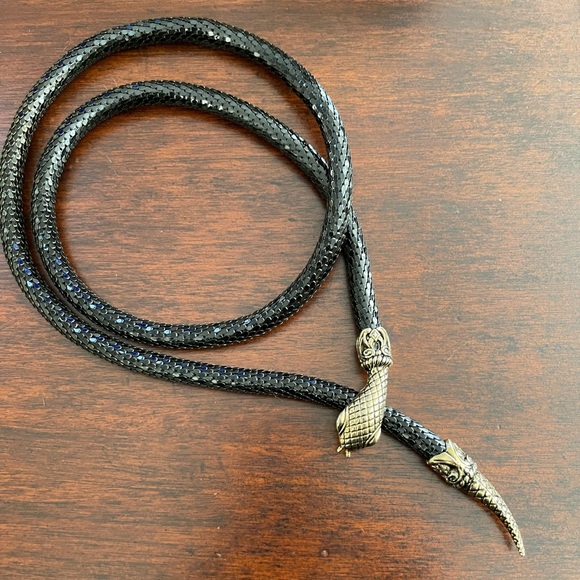 Signed DL Auld exotic golden snake head & tail black shiny mesh necklace - Picture 9 of 9